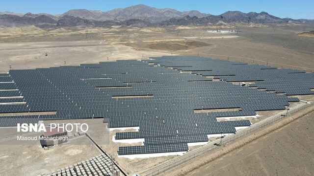 استاندار خبر داد: تصویب اجرای طرح نیروگاه خورشیدی ۵۰۰ مگاواتی در استان سمنان