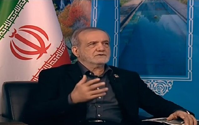 پزشکیان: مسئله آب در استان لرستان نیازمند یک برنامه راهبردی جامع است