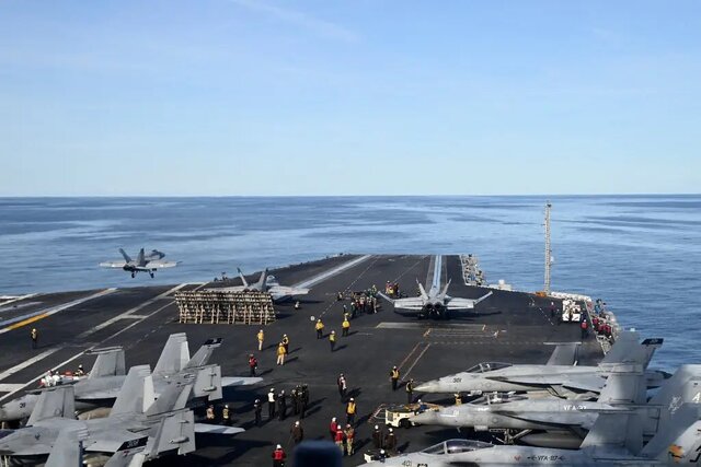 ناو فورد در سواحل سرزمین‌های اشغالی مستقر می‌شود