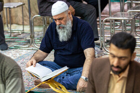 جزء خوانی قرآن کریم در حرم حضرت فاطمه معصومه(س)