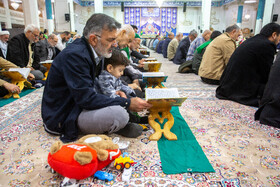 جزء خوانی قرآن کریم در حرم حضرت فاطمه معصومه(س)