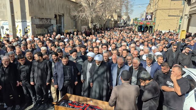 تشییع پیکر محمد قمی جانباز دفاع مقدس و نماینده سابق پاکدشت و ورامین