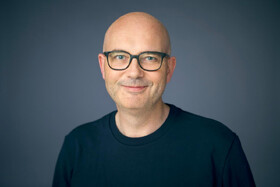 وقتی همه درگیر حماقت می‌شویم!