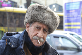 این کلاه به‌طور خاص برای محافظت در برابر سرمای شدید زمستان‌های این منطقه طراحی شده است.