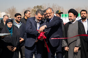 علیرضا زاکانی، شهردار تهران در مراسم رونمایی از بزرگترین ایستگاه شارژ برقی تهران