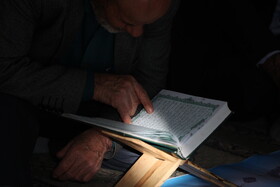 آیین جز خوانی قرآن کریم در حسینیه امام همدان همزمان با ماه مبارک رمضان