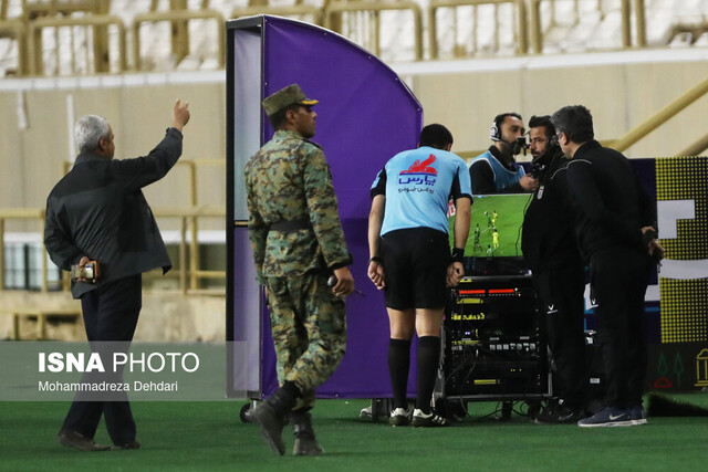 مربی شمس‌آذر: داور پنالتی‌های ما را ندید