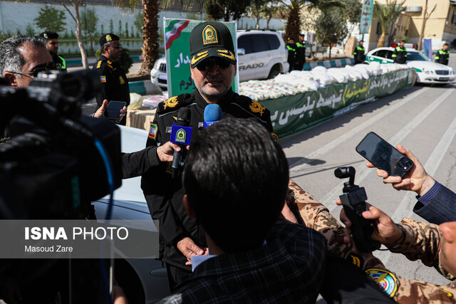 توقیف محموله یک تنی مخدر شیشه در کویر یزد/انهدام ۵۳ باند داخلی و بین‌المللی در استان