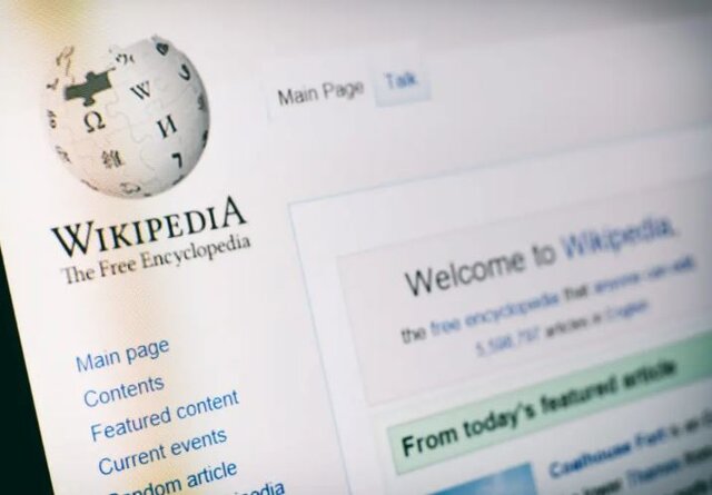 بنیانگذار ویکی‌پدیا از خجالت گروکی‌پدیا درآمد
