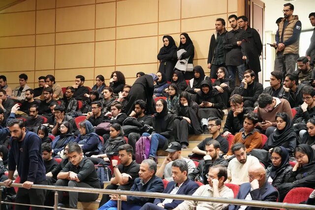 مراسم چهلم «آیدا حیدری» در دانشگاه تهران برگزار شد