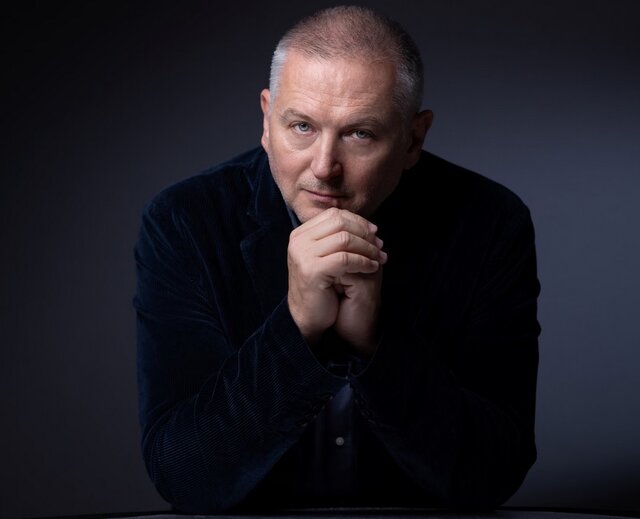 مخفیانه شعر می‌گفتم تا اینکه لو رفتم