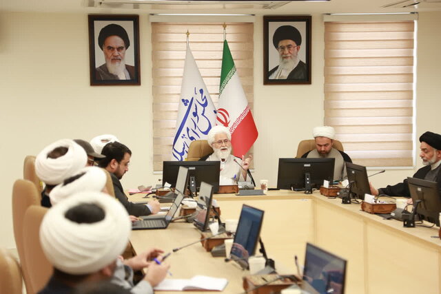 استاد حوزه علمیه قم: سلامت خواهی معنوی با محوریت آموزه‌های دینی در جهان طنین انداز شود