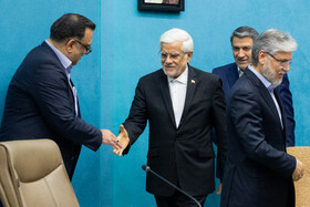 حسین سیمایی صراف، وزیر علوم و محمدرضا عارف، معاون اول رئیس جمهور در جلسه شورای عالی عتف