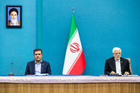 محمدرضا عارف، معاون اول رئیس جمهور و حسین افشین، معاونت علمی و فناوری در جلسه شورای عالی عتف