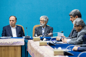 غلامعلی حدادعادل،  رئیس فرهنگستان زبان و ادب فارسی و غلامرضا نوری قزلجه، وزیر جهاد کشاورزی  در جلسه شورای عالی عتف با حضور معاون اول رئیس جمهور