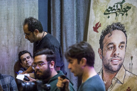 احسان عبدی‌پور، نویسنده و کارگردان در مراسم یابود جواد گنجی