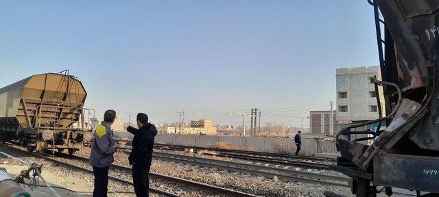 خروج قطار باری از ریل در ورودی پیشوا