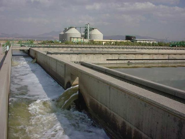 عکس آرشیوی است لزوم تسریع در راه اندازی تصفیهخانه شرق اهواز