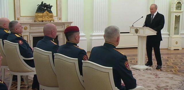 پوتین: ما برای آینده، استقلال، حقیقت و عدالت می‌جنگیم