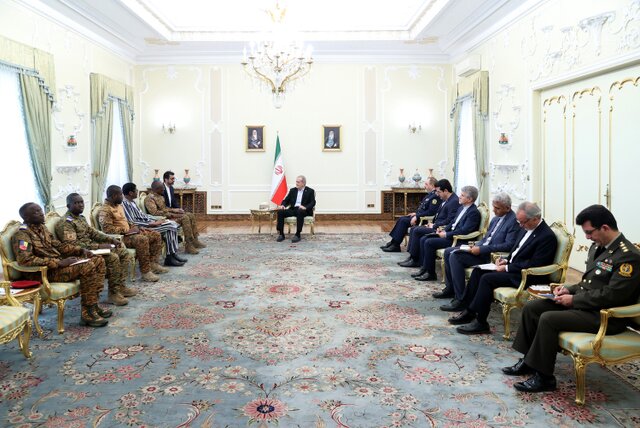 پزشکیان: نگاه ایران به آفریقا راهبردی و مبتنی بر منافع متقابل است پزشکیان: نگاه ایران به آفریقا راهبردی و مبتنی بر منافع متقابل است