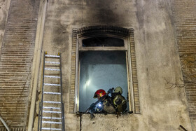 آتش‌سوزی انبار لوازم الکترونیکی در لاله‌زار