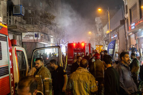 آتش‌سوزی انبار لوازم الکترونیکی در لاله‌زار