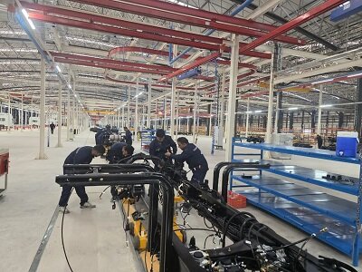 آغاز تولید خودروهای سنگین در بزرگ‌ترین کارخانه جنوب‌شرق کشور