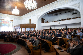 نشست فعالان اقتصادی و اصناف با رئیس مجلس