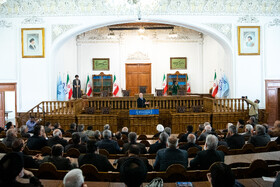 نشست فعالان اقتصادی و اصناف با رئیس مجلس