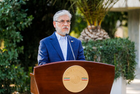 حسین سیمایی صراف، وزیر علوم در حاشیه جلسه هیات دولت - ۶ اسفند