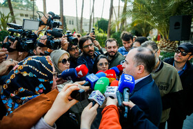 غلامرضا نوری قزلجه، وزیر کشاورزی در حاشیه جلسه هیات دولت - ۶ اسفند