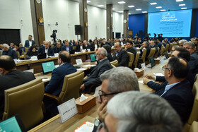 نشست رئیس‌جمهور با سرمایه‌گذاران و فعالان اقتصادی استان مازندران