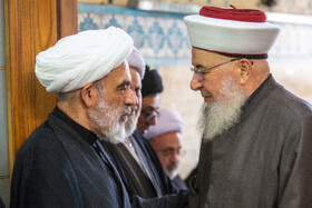 شیخ غازی حنینه رییس هیات امنای جمعیت علمای مسلمان لبنان و حجت‌الاسلام والمسلمین محسن قمی در مراسم ختم دکتر محمد قمی در حسینیه شهدا قم