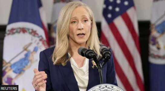 فرماندار ویرجینیا: ترامپ مثل همیشه دروغ گفت