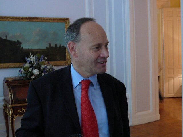 دیپلمات سابق بریتانیا: ترامپ در بن‌بست ایران گیر افتاده است