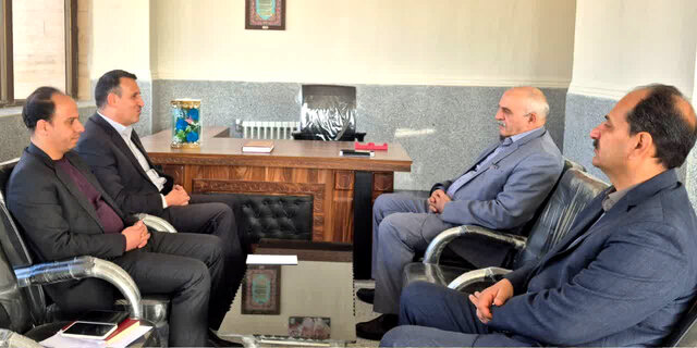 توسعه همکاری‌های علمی و مهارتی میان جهاددانشگاهی همدان و نماینده مردم رزن و درگزین در مجلس