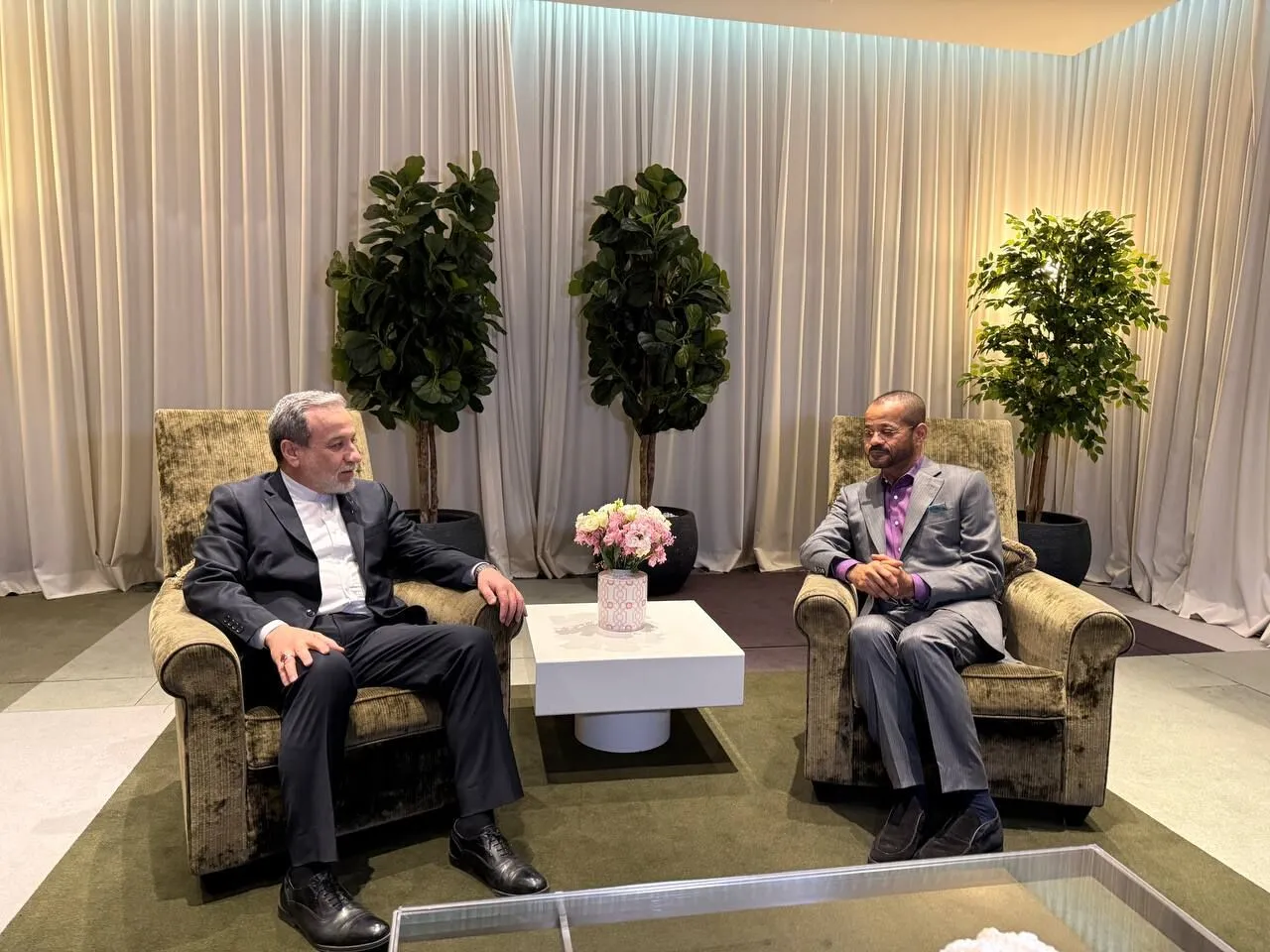 مرحله اول دومین روز مذاکرات ایران و آمریکا در ژنو