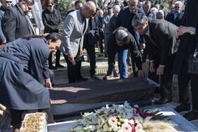 تشییع پیکر علی باباچاهی در بهشت سکینه کرج