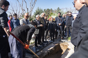 تشییع پیکر علی باباچاهی در بهشت سکینه کرج