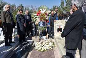 تشییع پیکر علی باباچاهی در بهشت سکینه کرج