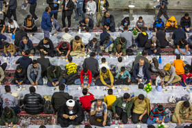 ضیافت افطار در حرم حضرت فاطمه معصومه(س)