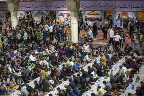 ضیافت افطار در حرم حضرت فاطمه معصومه(س)