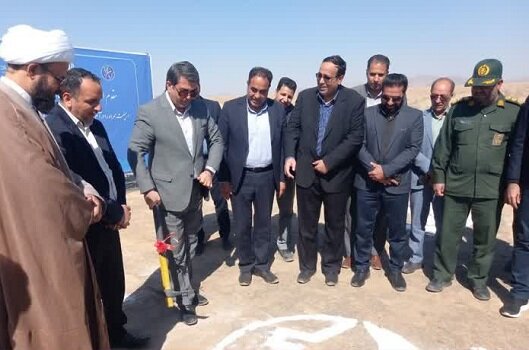 کلنگ‌زنی خط انتقال و افتتاح طرح آبرسانی به چندین روستای زرند