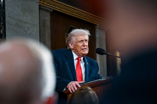 سی ان ان: ترامپ در ایران در خطر افتادن در تله‌ای همچون عراق است