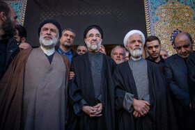 مجید انصاری و سیدمحمد خاتمی در مراسم تشییع و خاکسپاری آیت‌الله امام‌جمارانی