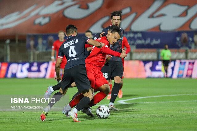 دیدار تراکتور-پرسپولیس رسماً به تعویق افتاد