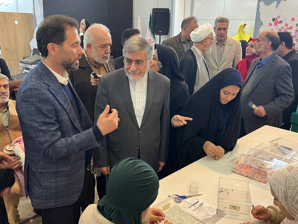 رمز ایستادگی در برابر تهدیدها «وحدت و انسجام ملی» است