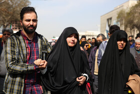 تجمع سوگواران رهبر شهید انقلاب در میدان شهدا مشهد