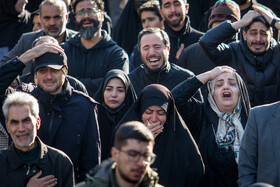 تجمع سوگواران رهبر شهید انقلاب در میدان انقلاب تهران