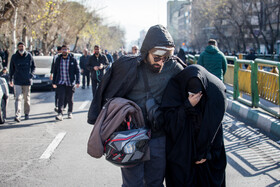 تجمع سوگواران رهبر شهید انقلاب در میدان انقلاب تهران